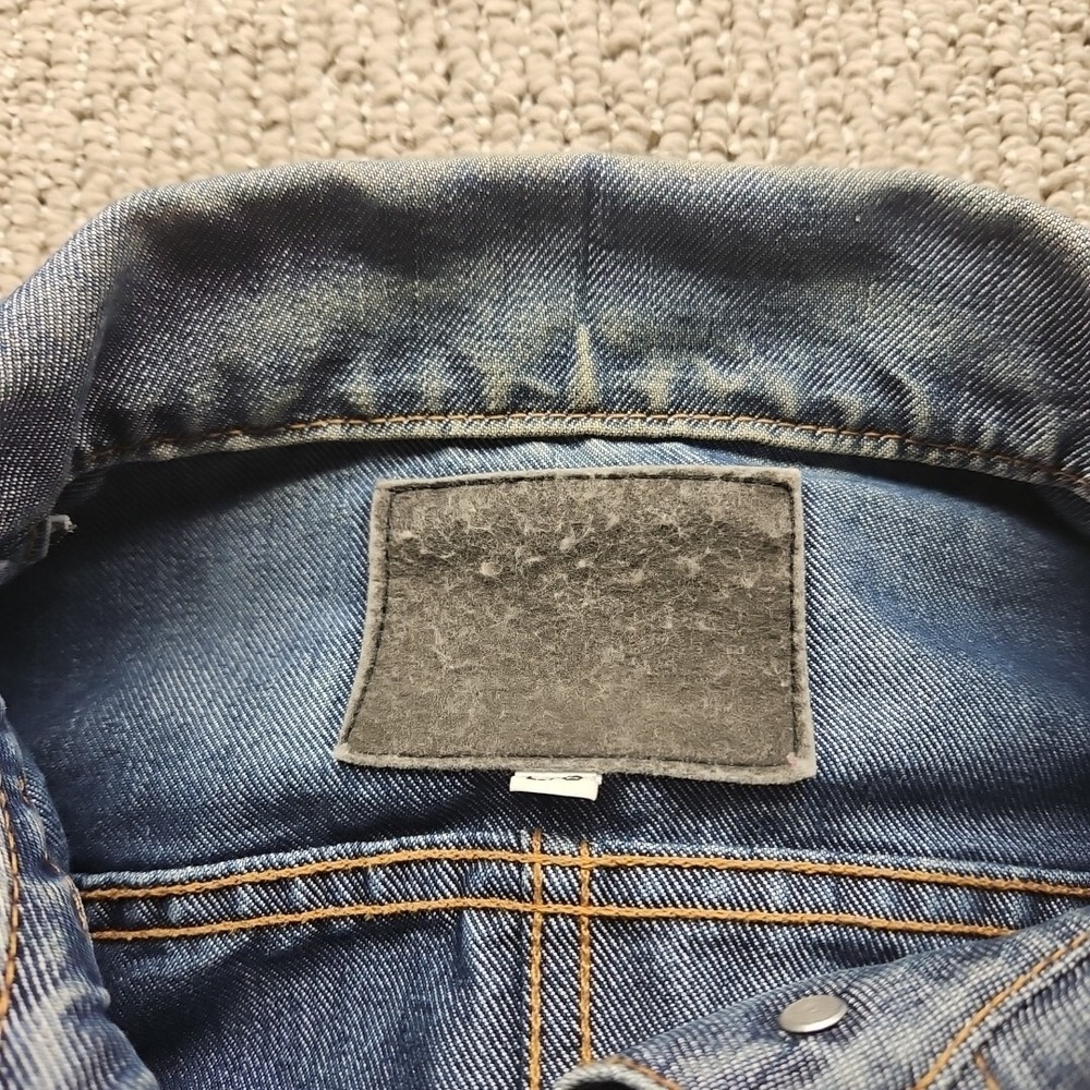 Vintage GUESS Denim Trucker Jacket Womens Large‎ Y2K Jean Light Stain - Picture 11 of 11